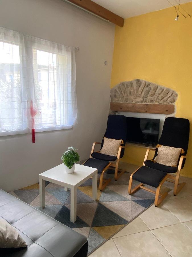 Auberge Gekko Ornaisons Zewnętrze zdjęcie
